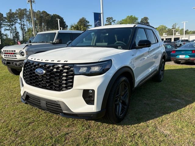 New 2026 Ford Explorer ST-Line RWD image 1