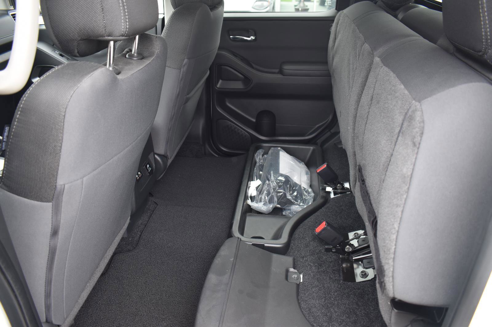 Used 2024 Nissan Frontier SV w/ SV Convenience Package RWD image 49
