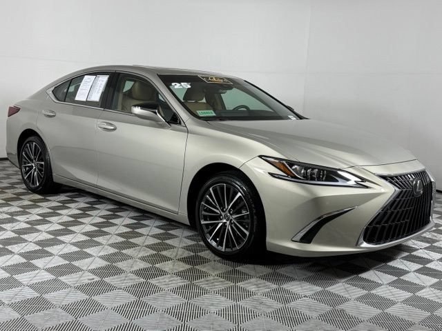 Used 2025 Lexus ES 350 w/ Premium Package FWD image 11