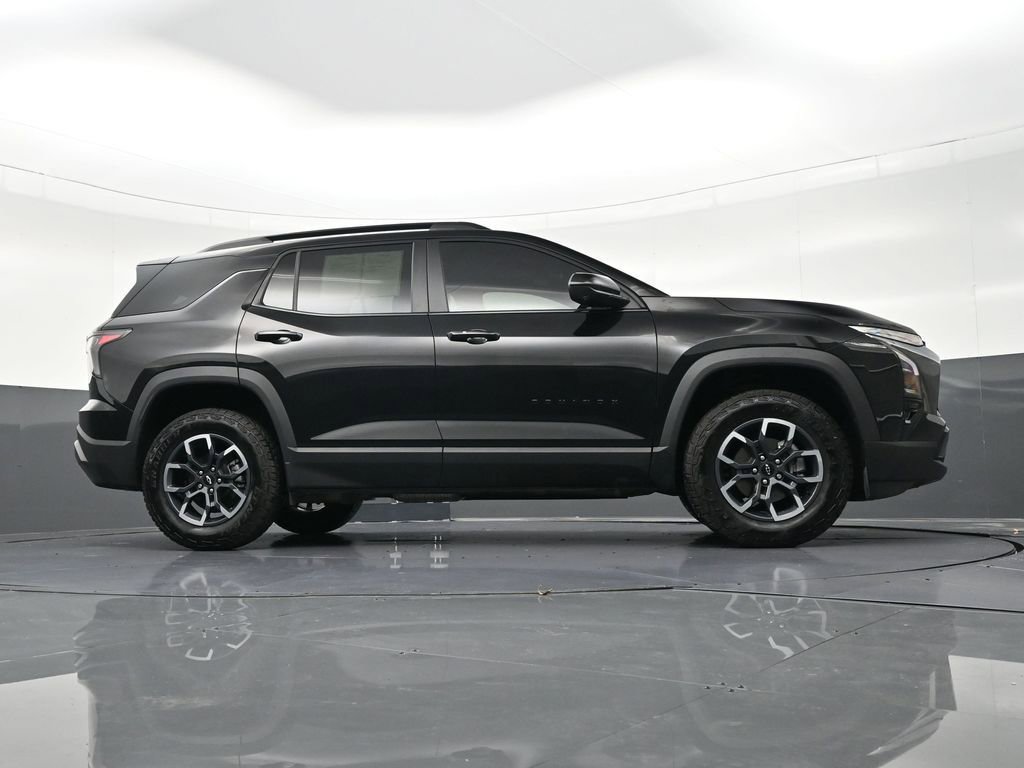 Used 2025 Chevrolet Equinox ACTIV w/ Safety and Technology Package image 27