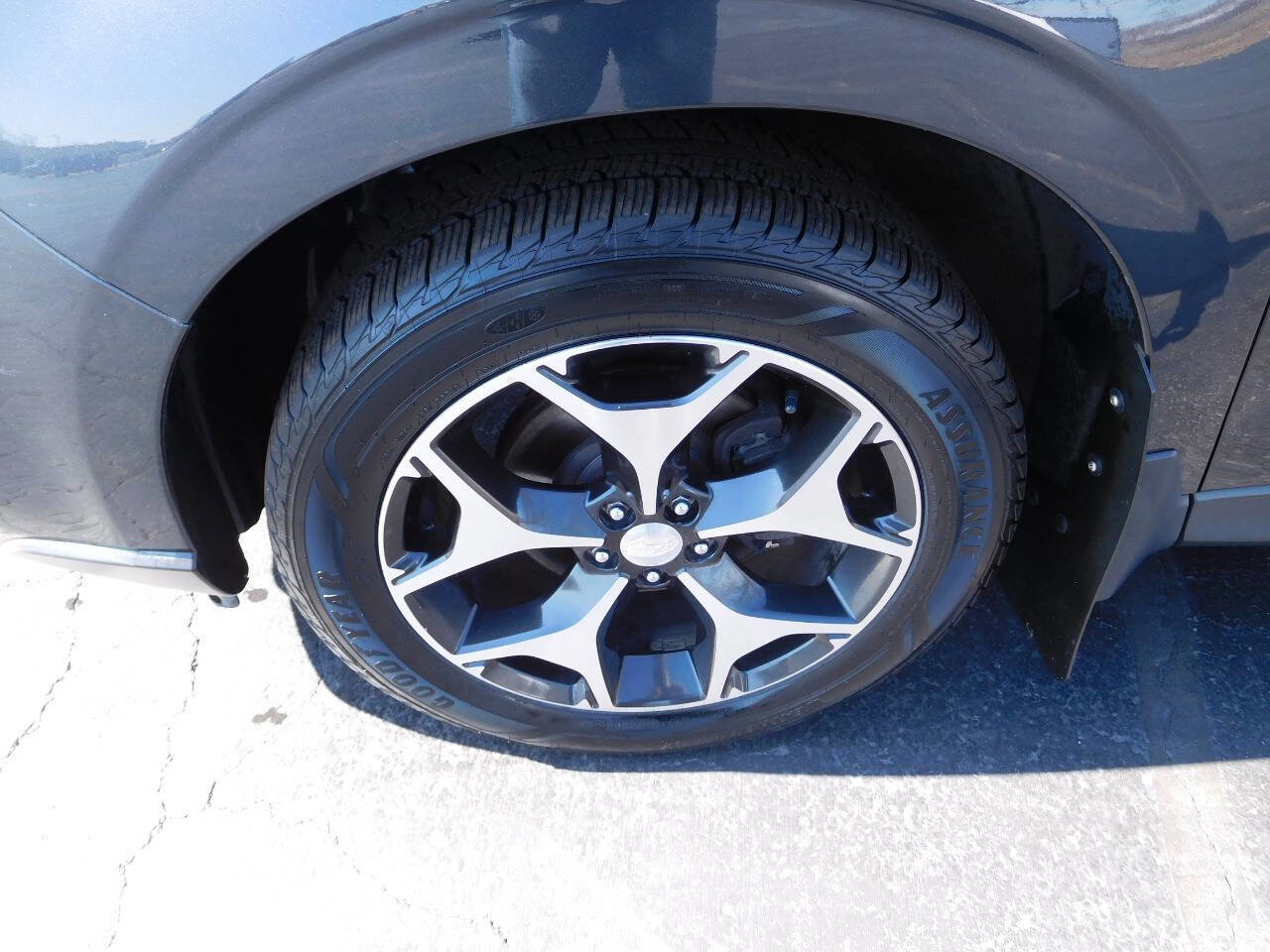 Used 2015 Subaru Forester 2.5i Limited w/ Popular Package #2 image 10