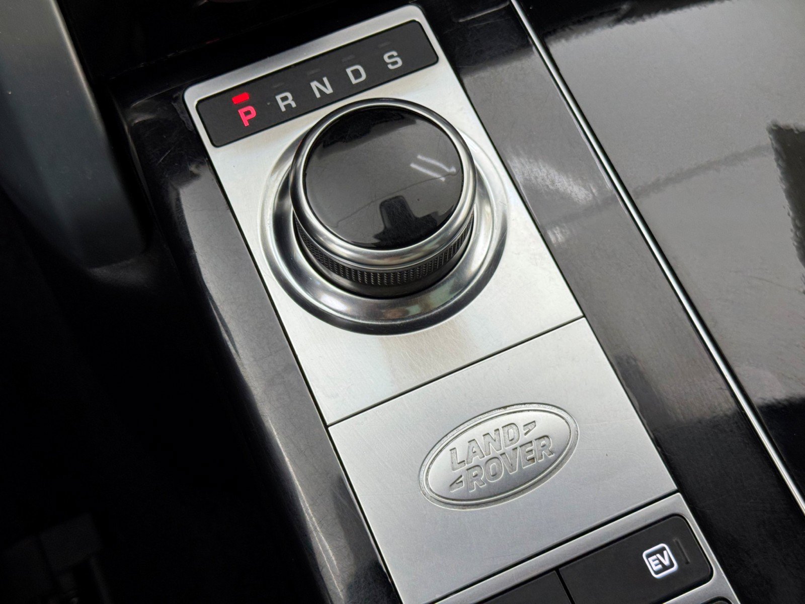 Used 2020 Land Rover Range Rover HSE image 37