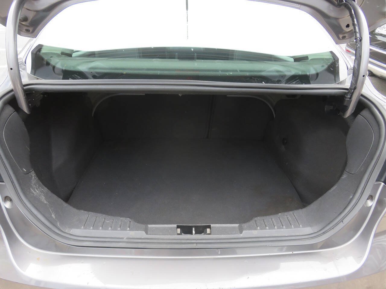 Used 2014 Ford Focus SE w/ Equipment Group 201A FWD image 23