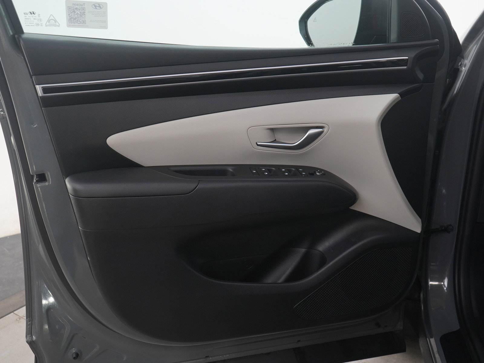 Used 2024 Hyundai Tucson SE image 18