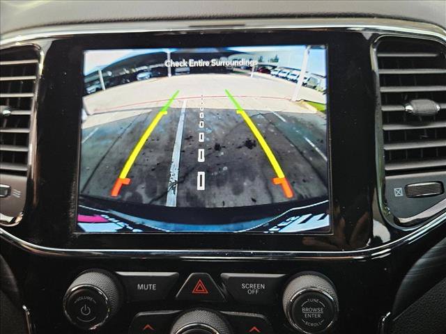 Used 2020 Jeep Grand Cherokee Altitude RWD image 12