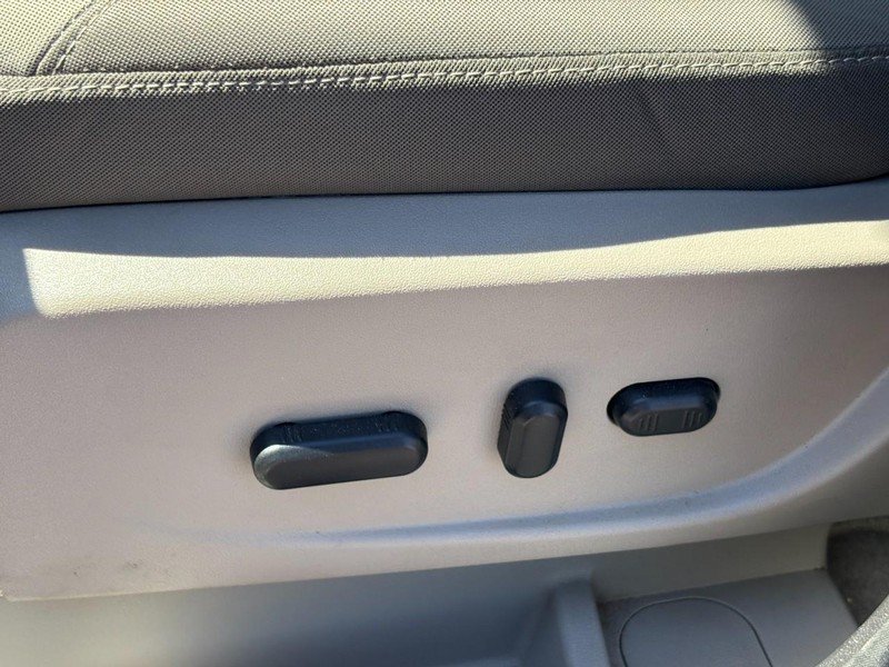 Used 2014 Ford Escape SE w/ Equipment Group 201A FWD image 17