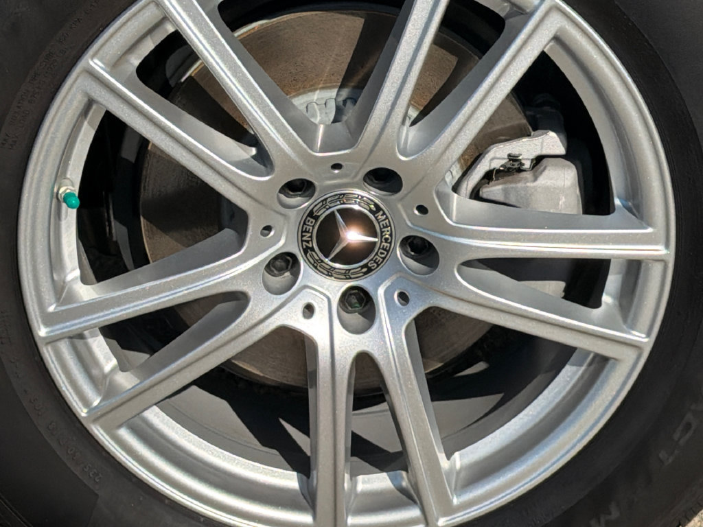 Used 2024 Mercedes-Benz GLC 300 4MATIC image 5
