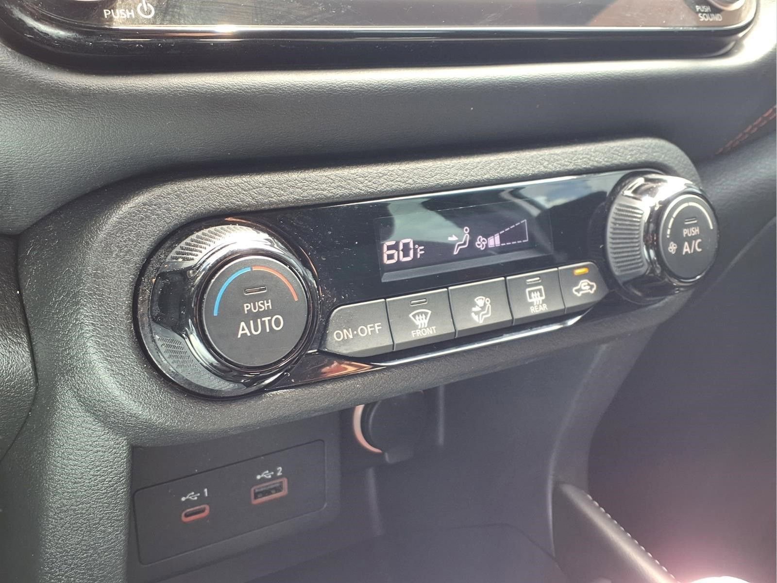 Used 2023 Nissan Kicks SR image 18