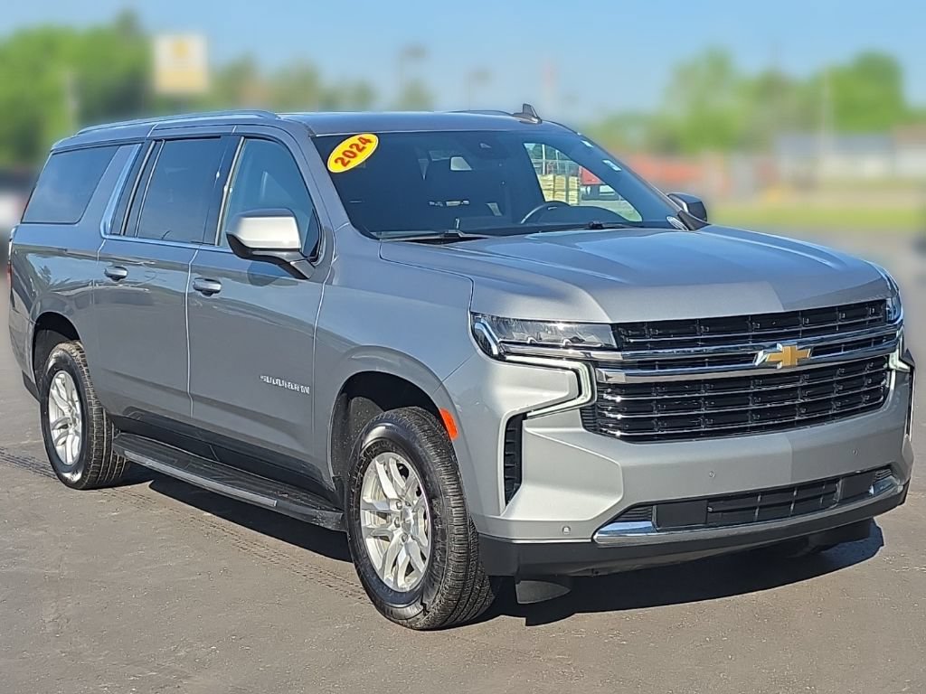 Used 2024 Chevrolet Suburban LT AWD/4WD image 10