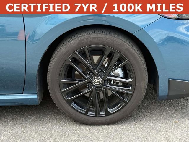 Used 2025 Toyota Camry SE w/ Convenience Package FWD image 7