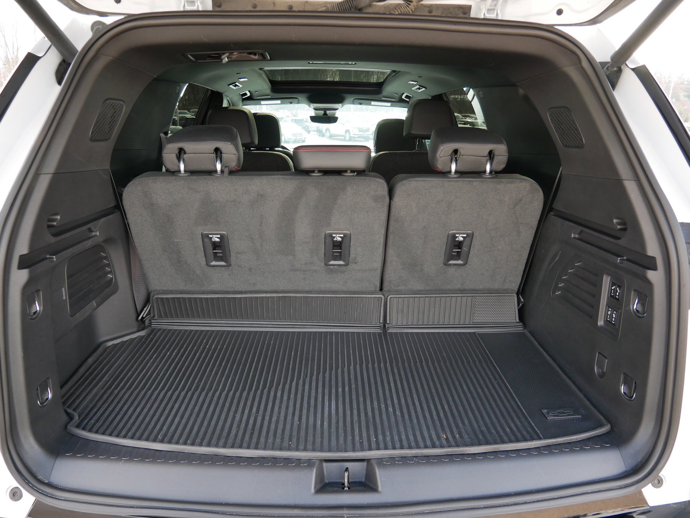 Used 2024 Chevrolet Traverse RS image 17