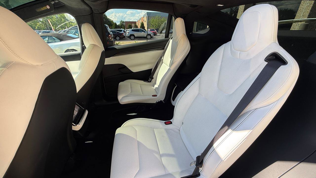 Used 2022 Tesla Model X Plaid AWD/4WD image 21