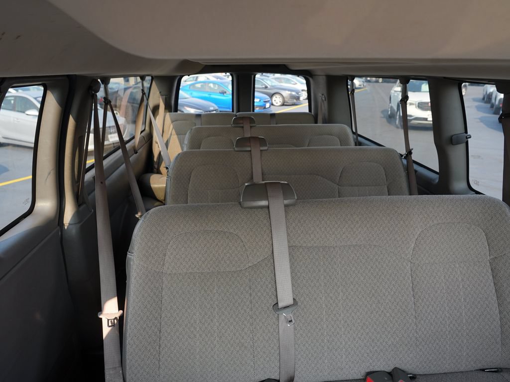 Used 2018 Chevrolet Express 3500 LT w/ LT Preferred Equipment Group RWD image 30