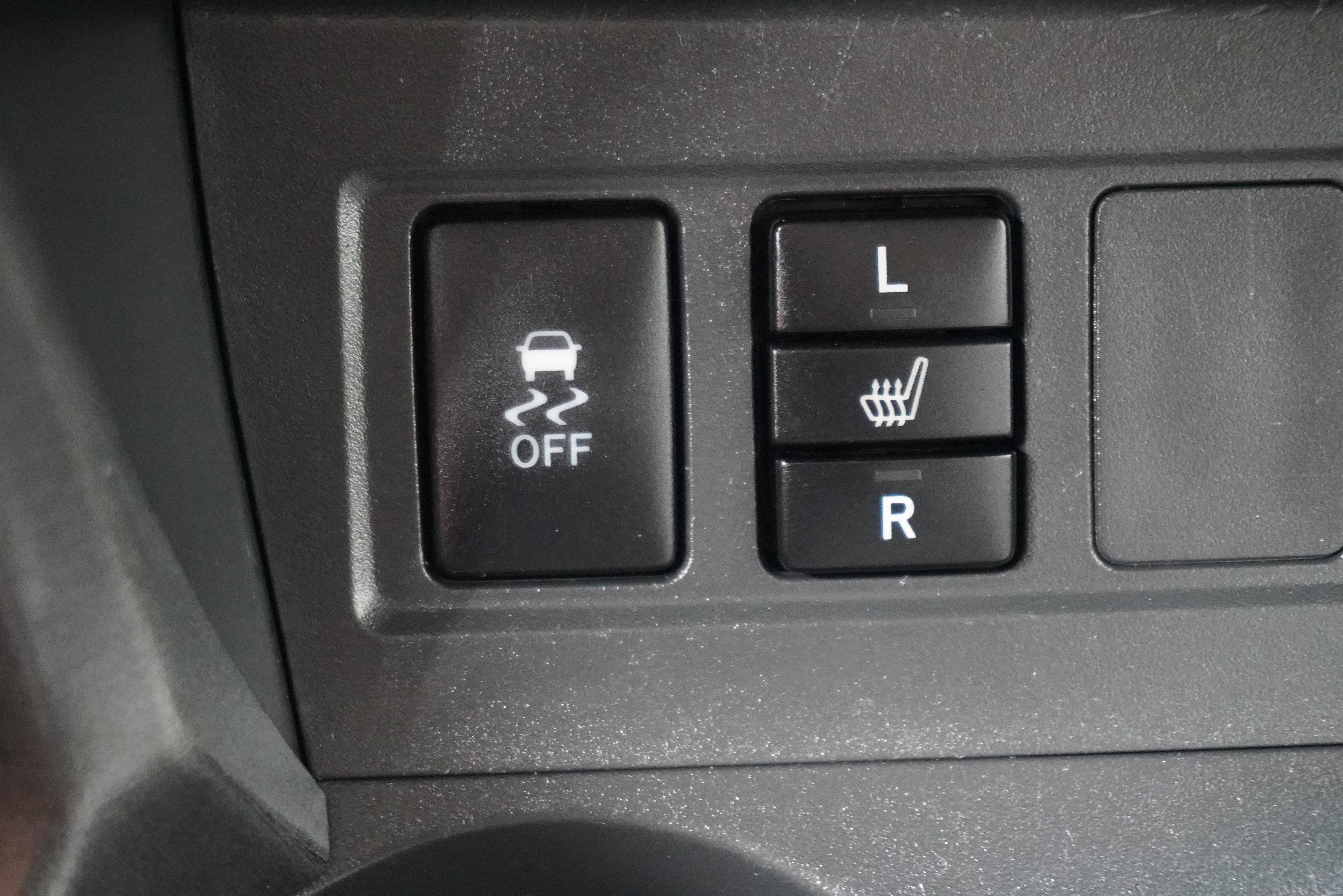 Used 2012 Toyota RAV4 Limited w/ Premium Plus Value Pkg image 23