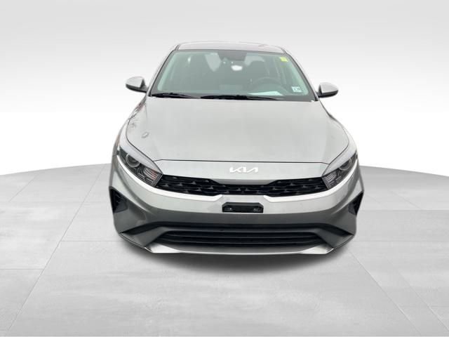 Certified 2024 Kia Forte LXS image 3