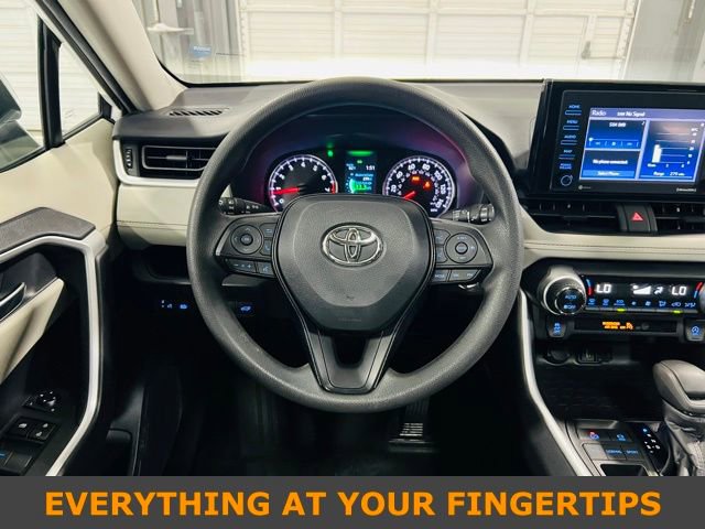 Used 2021 Toyota RAV4 XLE w/ Convenience Package FWD image 5