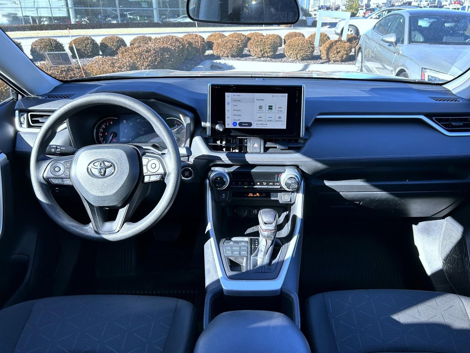 Used 2023 Toyota RAV4 XLE image 12