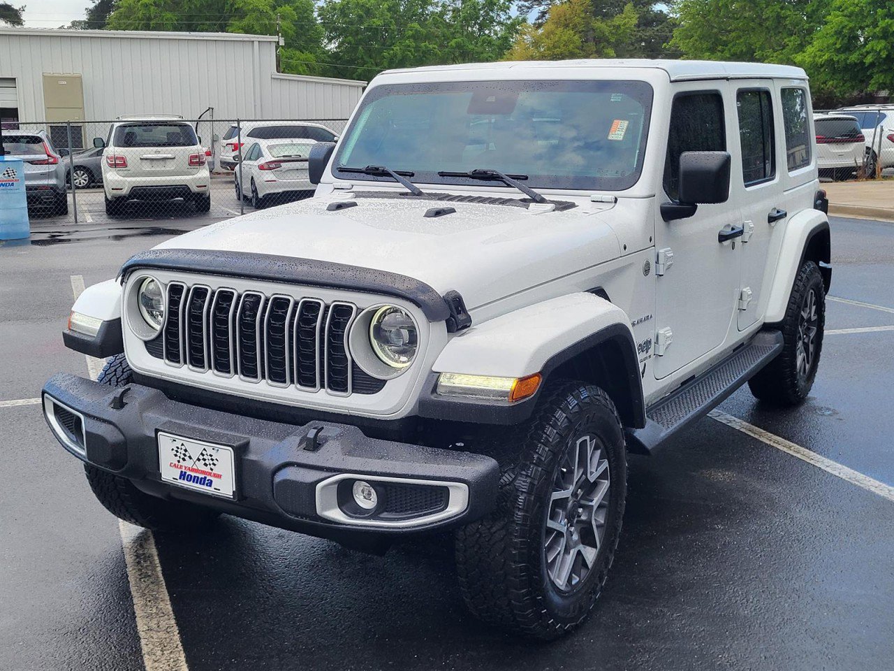 Used 2024 Jeep Wrangler Sahara w/ Technology Group image 6