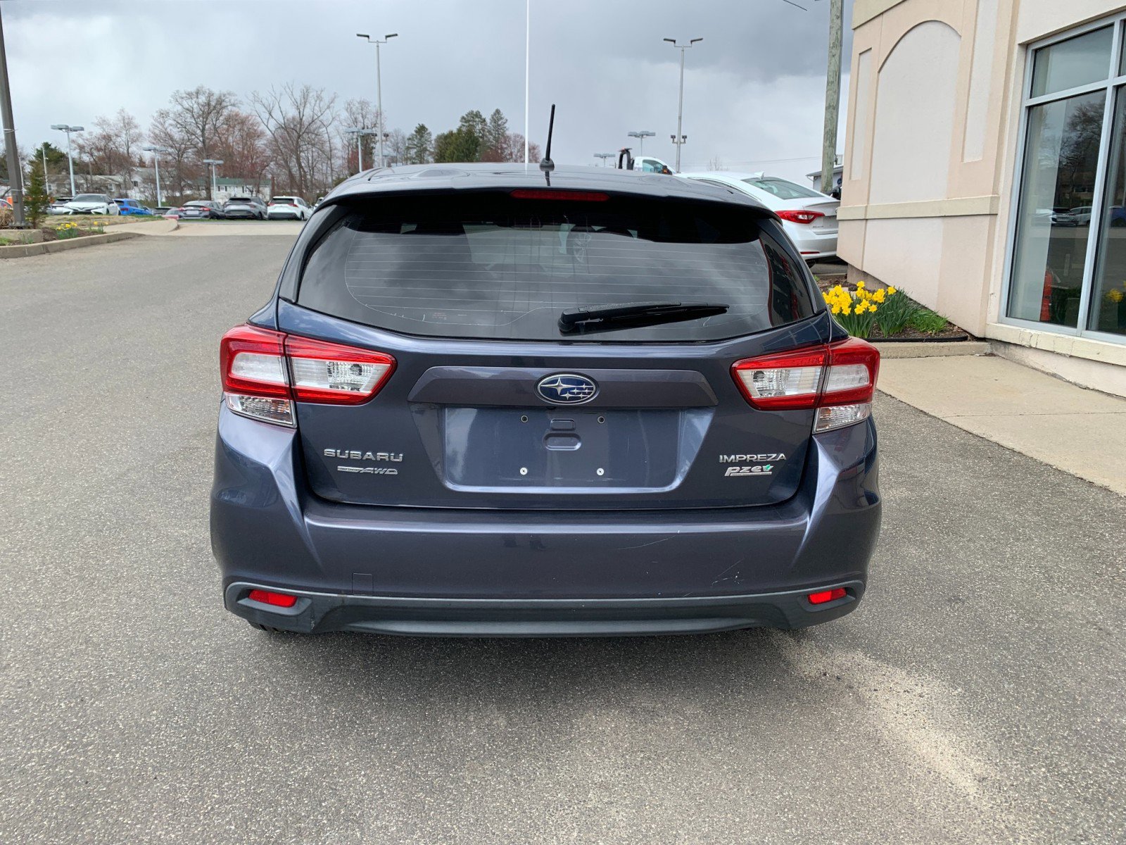 Used 2017 Subaru Impreza 2.0i image 6