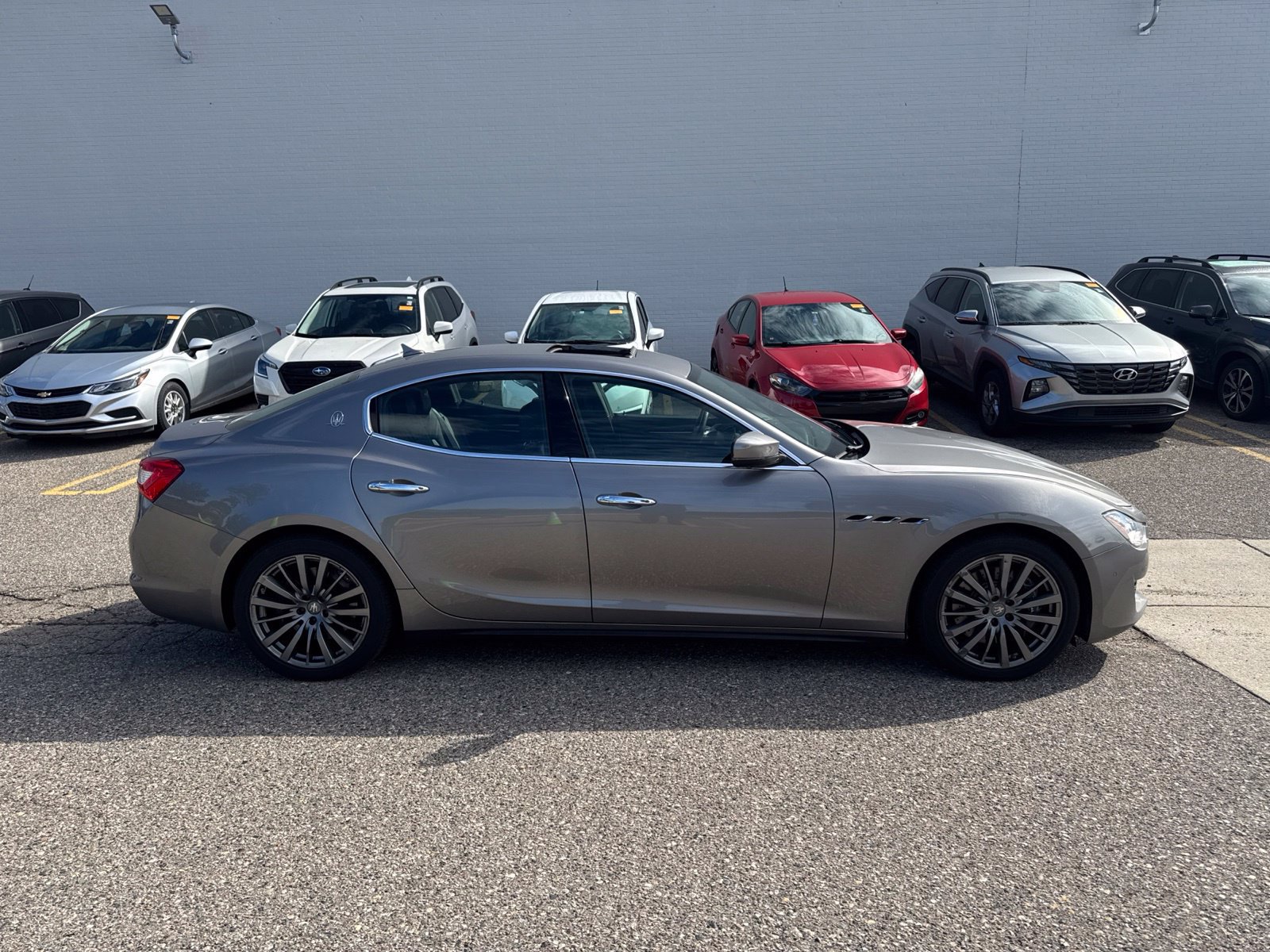 Used 2019 Maserati Ghibli S Q4 AWD/4WD image 2