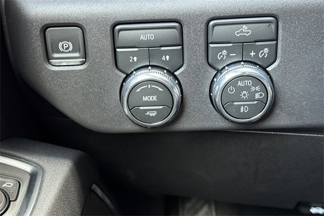 New 2026 GMC Sierra 1500 Elevation image 30