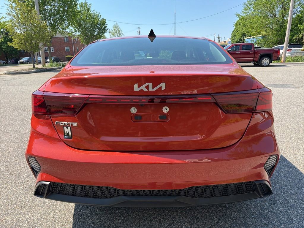 Certified 2023 Kia Forte LXS FWD image 5