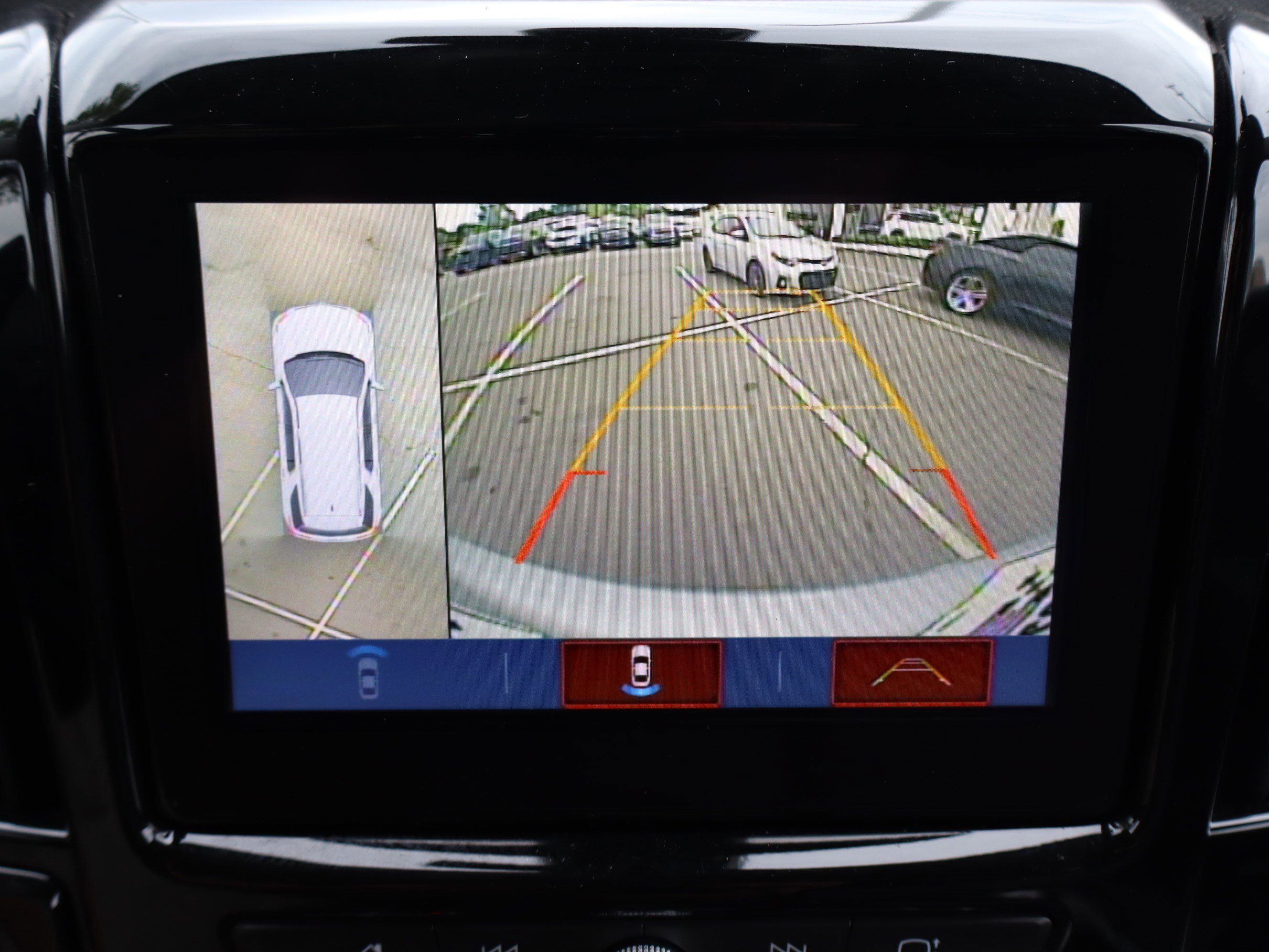 Used 2019 Chevrolet Traverse LT w/ LT Premium Package FWD image 26