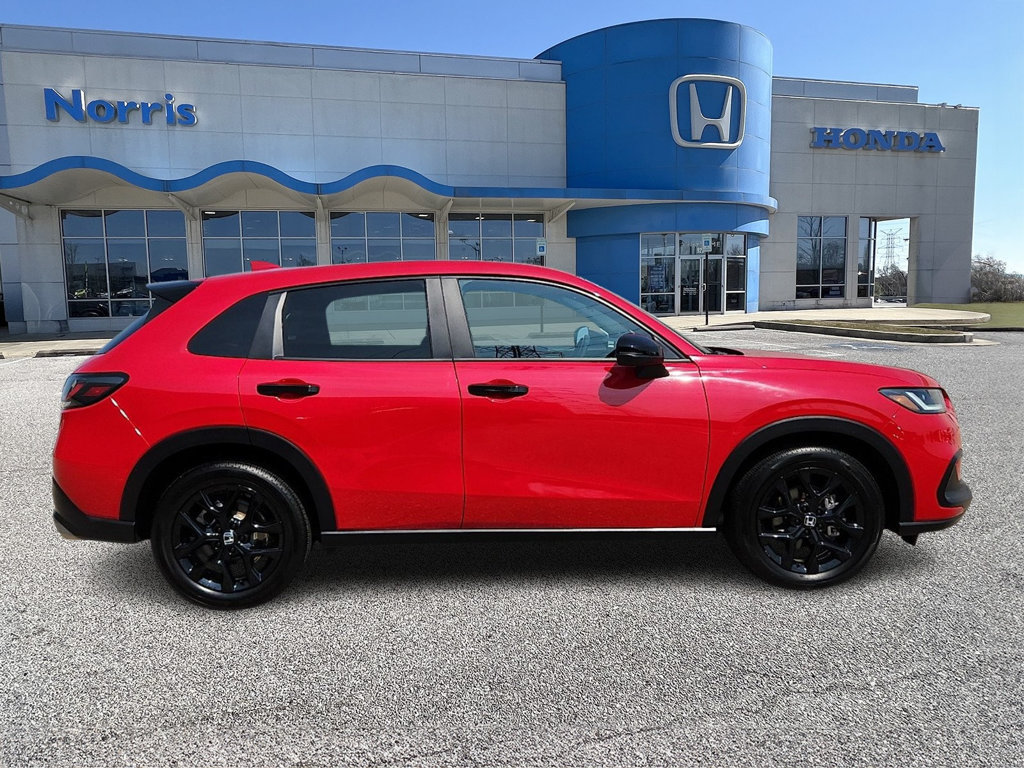 Used 2025 Honda HR-V Sport image 5