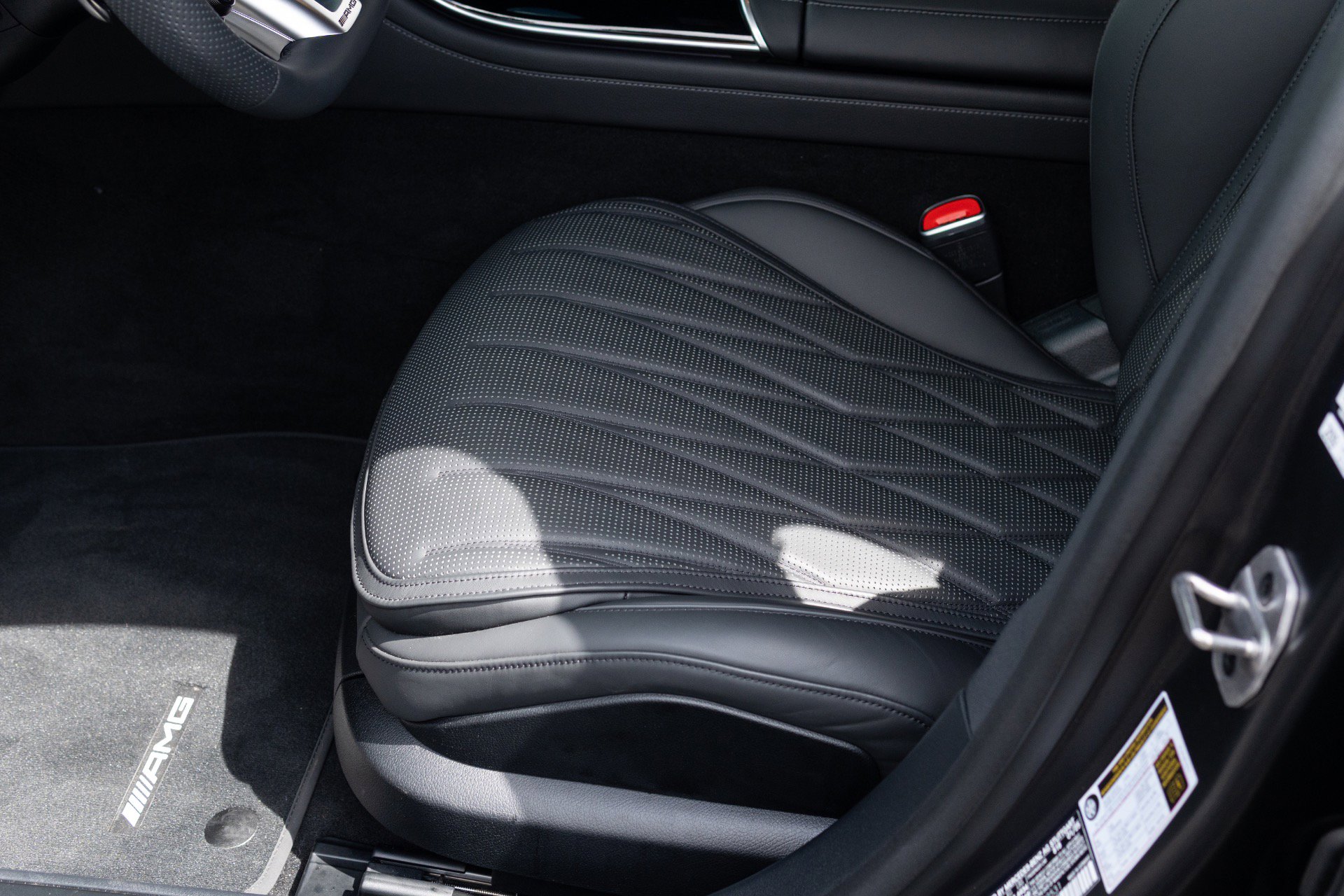 Used 2025 Mercedes-Benz S 63 AMG S image 40