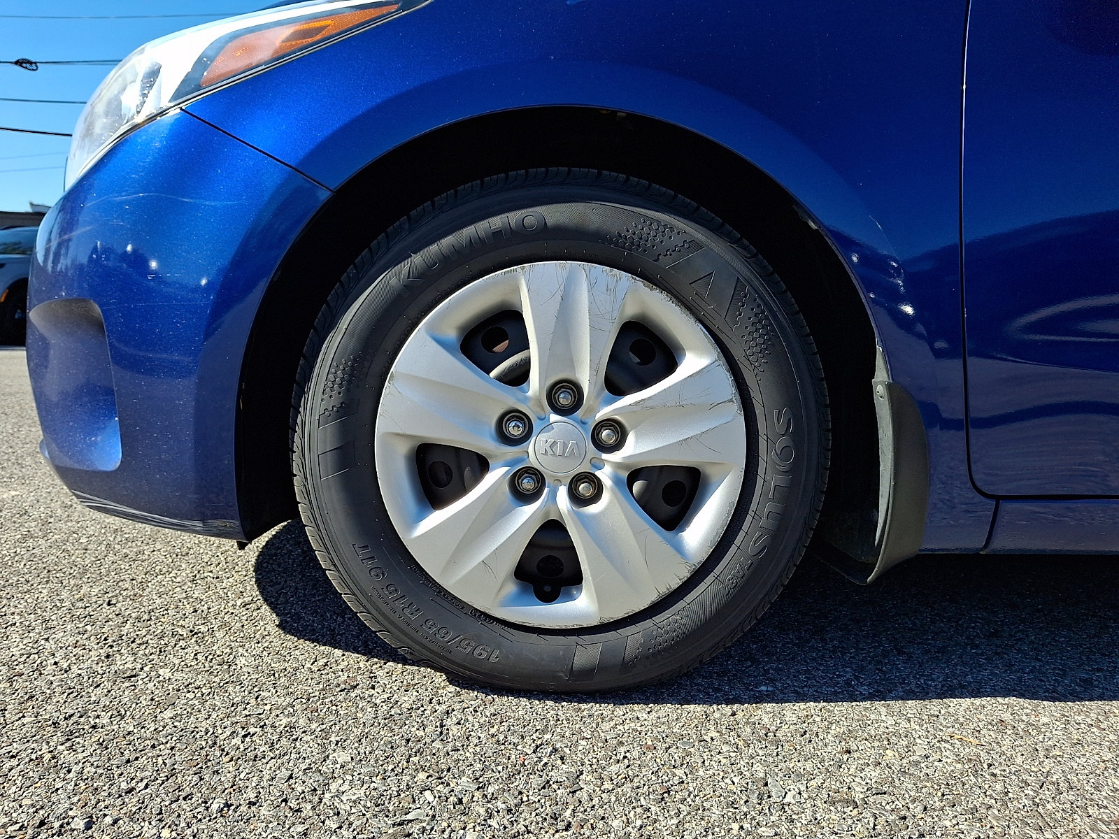 Used 2017 Kia Forte LX FWD image 9