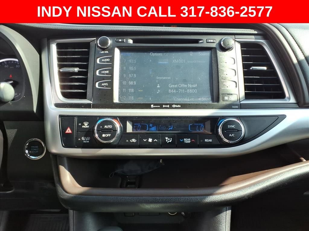 Used 2019 Toyota Highlander XLE image 22