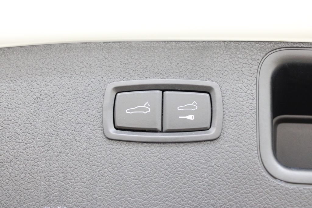 Used 2021 Porsche Macan S AWD/4WD image 39