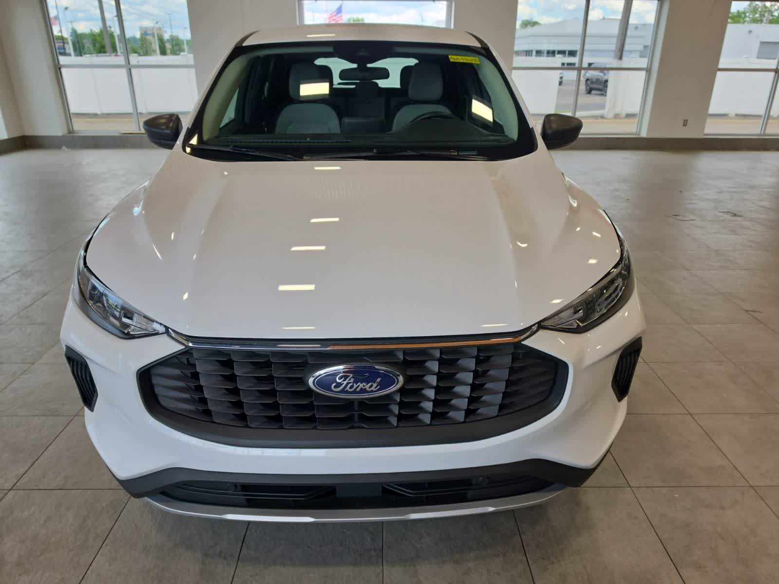 Used 2023 Ford Escape Active FWD image 3
