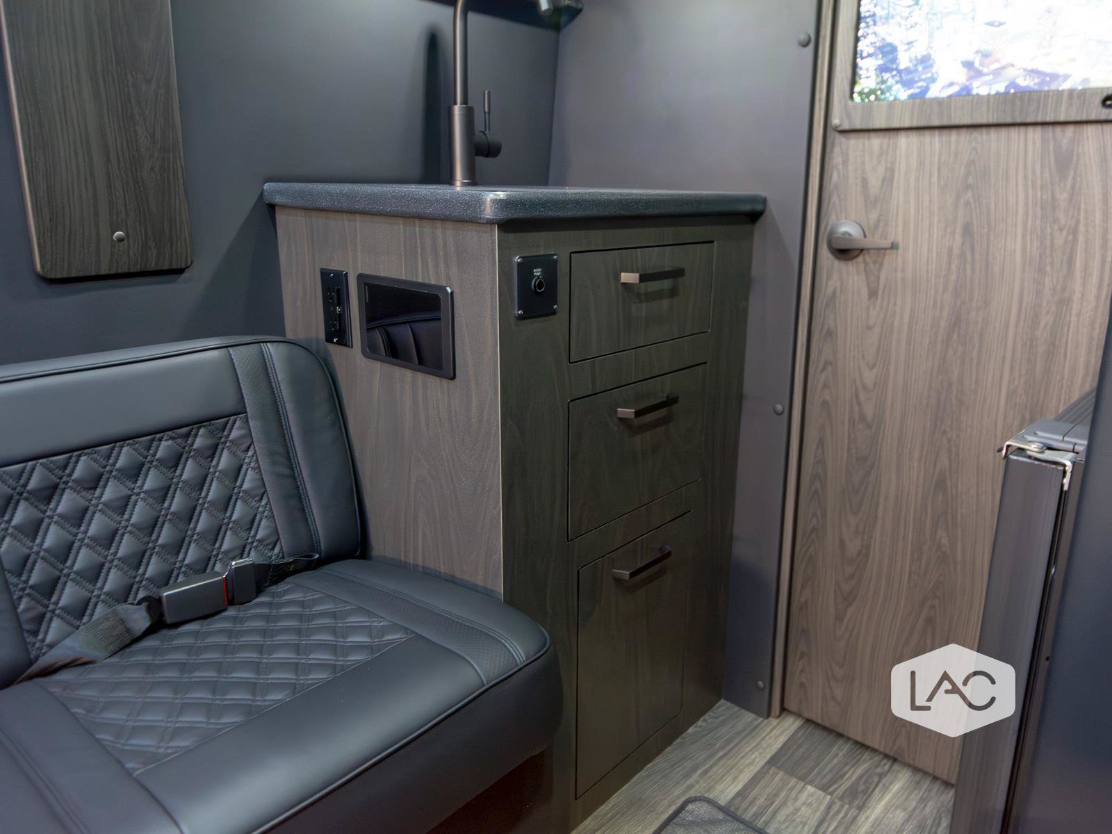 Used 2025 Mercedes-Benz Sprinter 3500 image 11