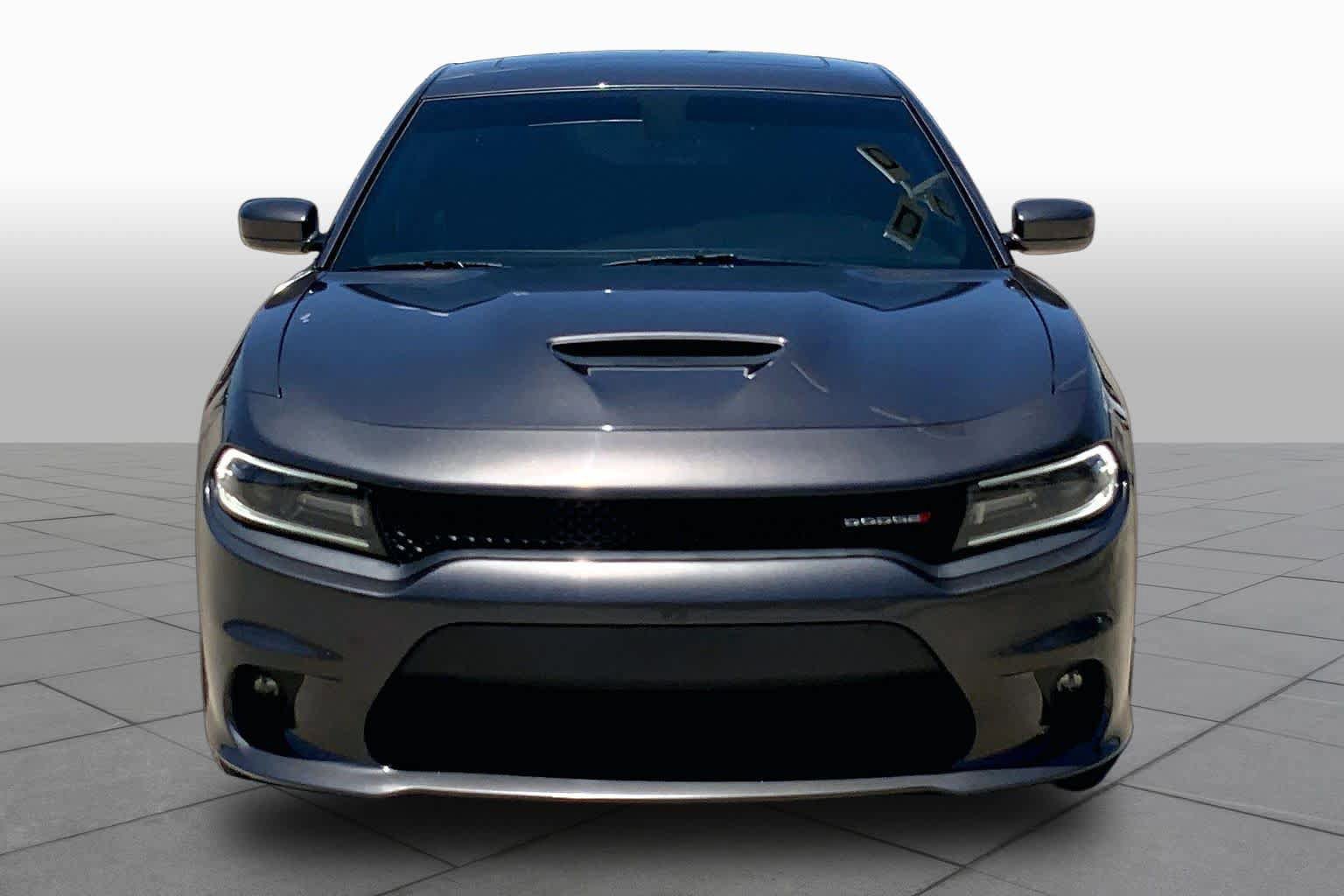Used 2020 Dodge Charger R/T w/ Plus Group RWD image 4
