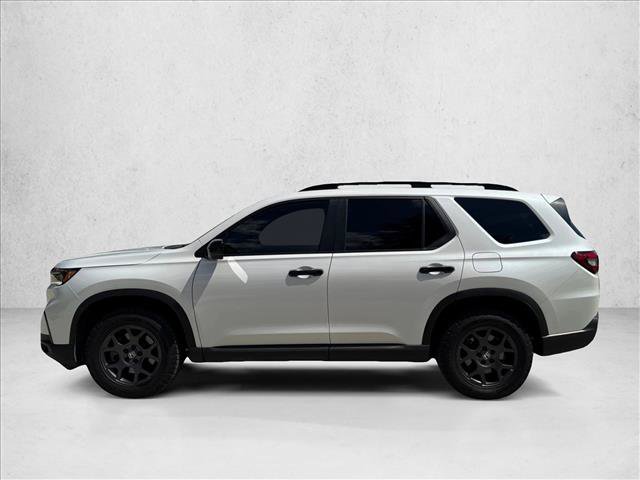 Used 2024 Honda Pilot TrailSport image 9