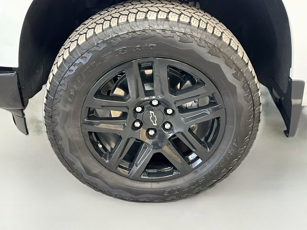 Used 2026 Chevrolet Silverado 1500 LT Trail Boss w/ Convenience Package II AWD/4WD image 32