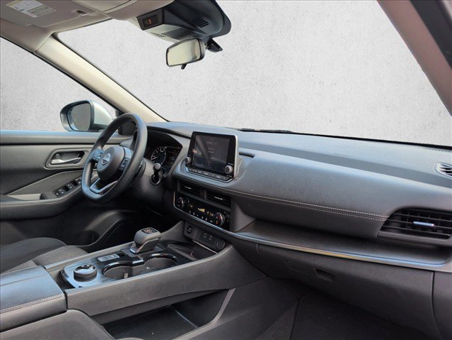 Used 2024 Nissan Rogue SV AWD/4WD image 29