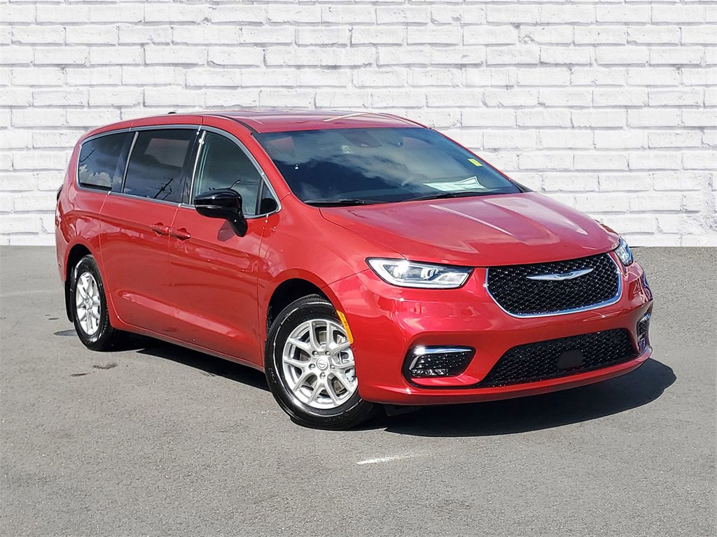 New 2025 Chrysler Pacifica Select image 1