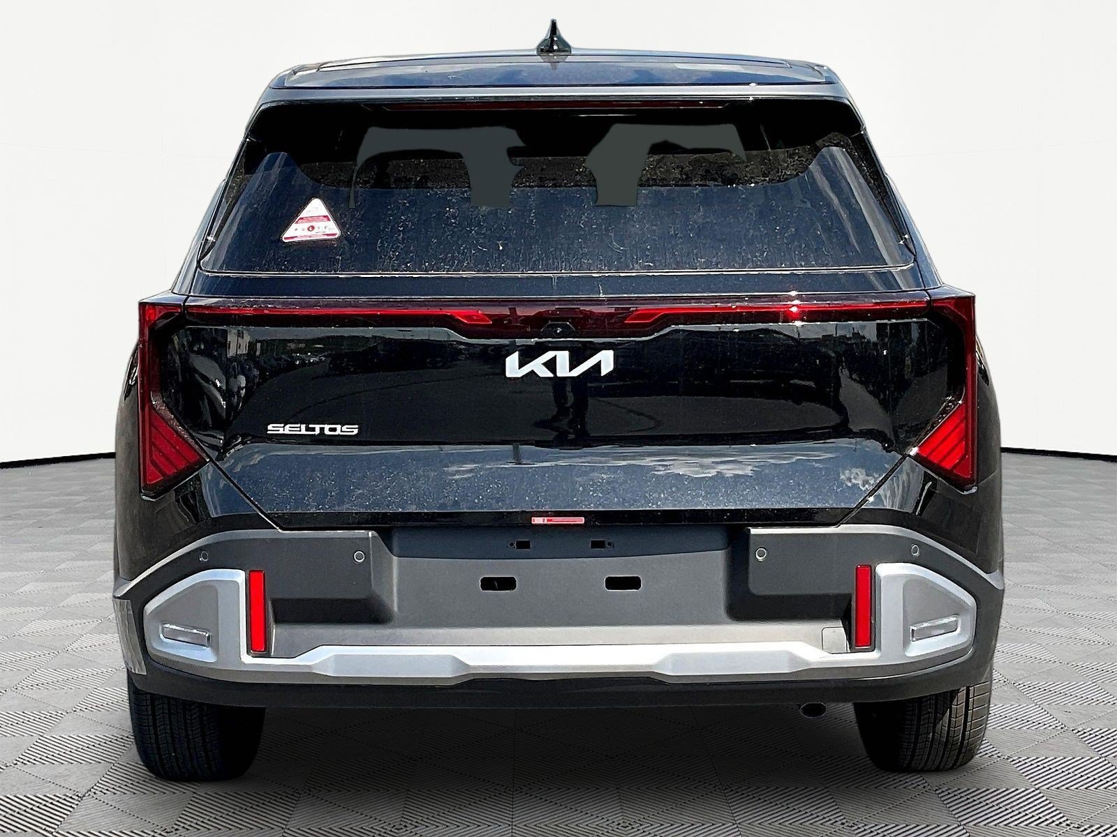 New 2027 Kia Seltos S FWD image 5
