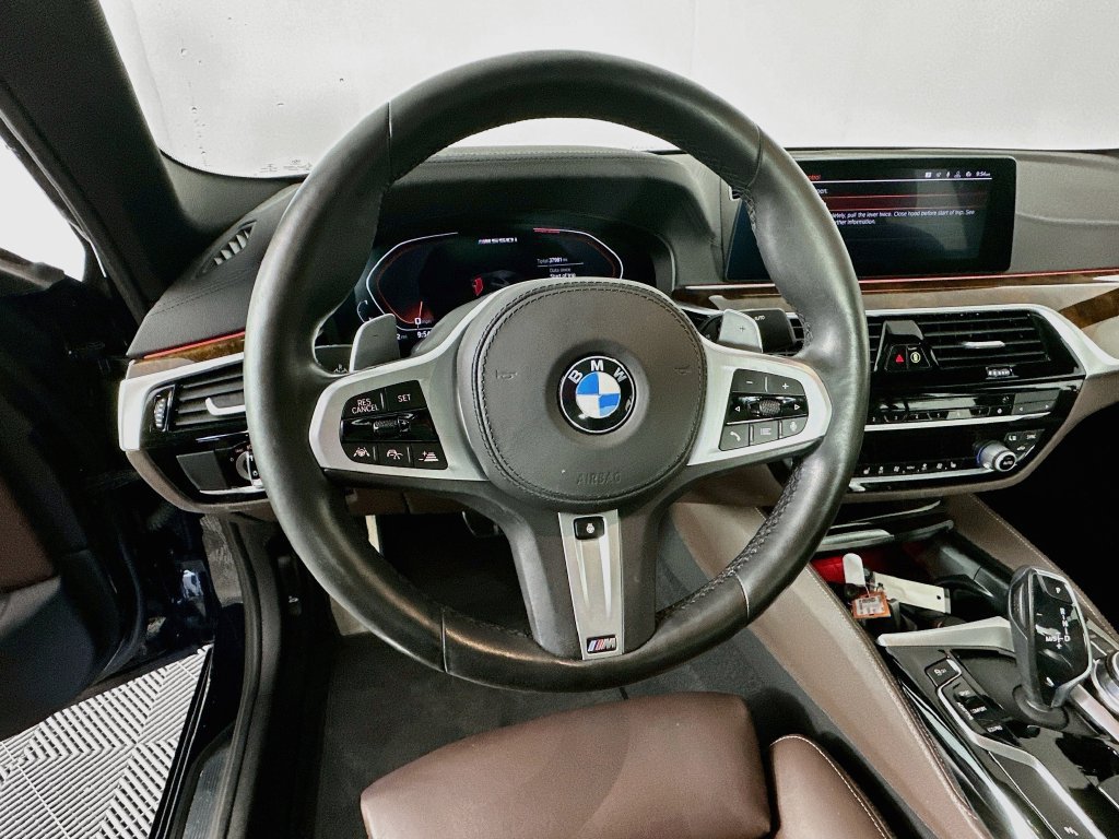 Used 2020 BMW M550i xDrive AWD/4WD image 16