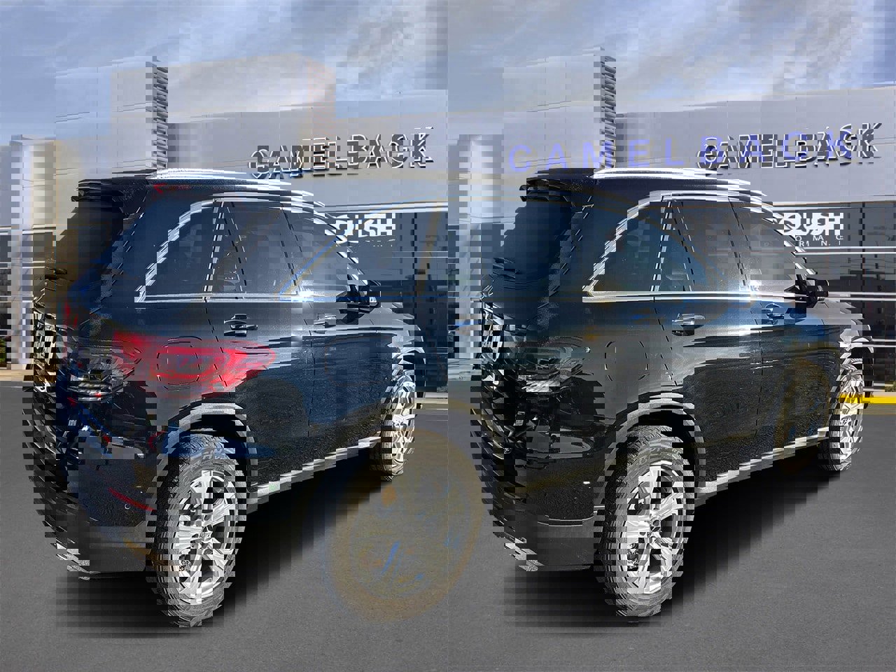 Used 2021 Mercedes-Benz GLC 300 image 3