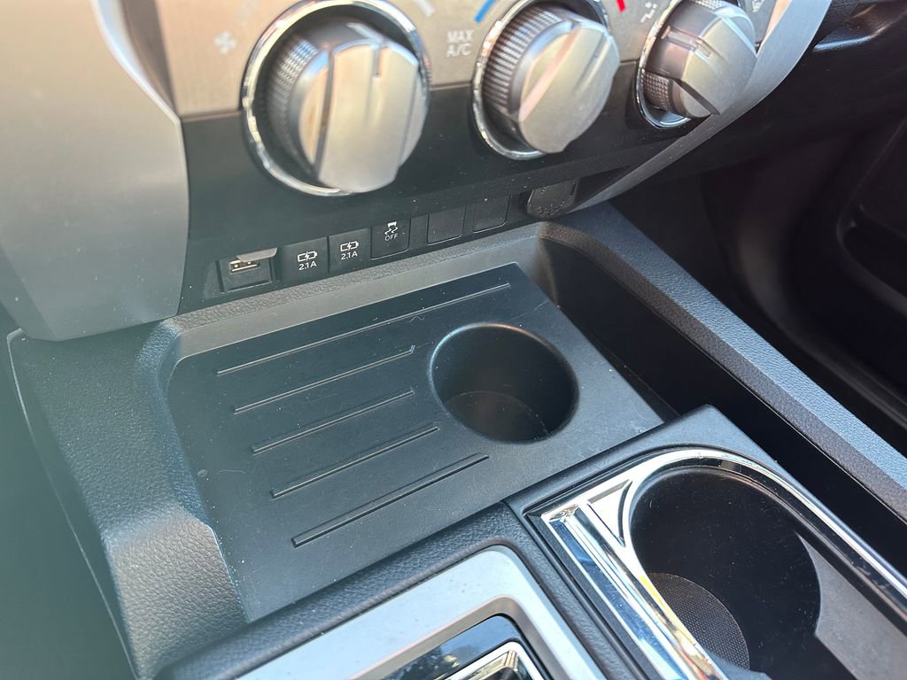 Used 2020 Toyota Tundra SR5 w/ SR5 Upgrade Package image 61