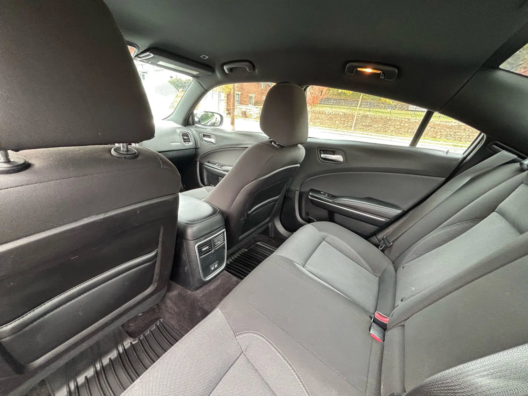 Used 2017 Dodge Charger SE w/ Popular Equipment Group image 21