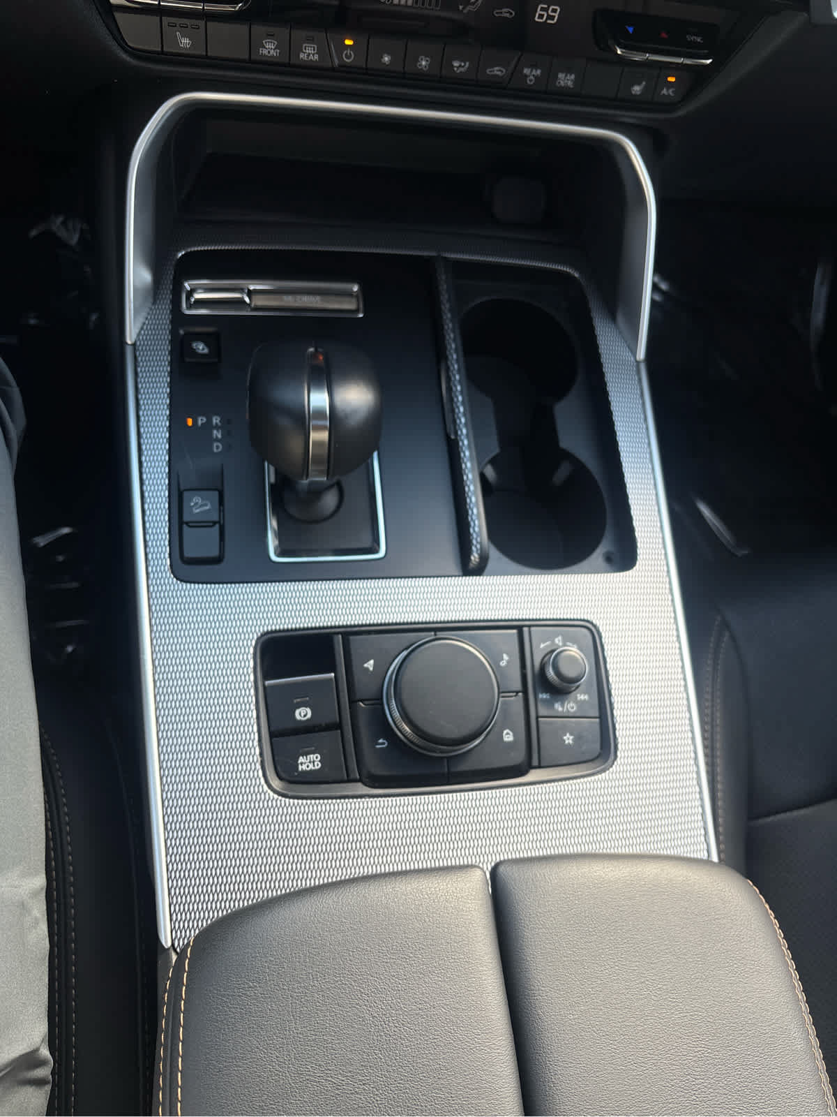Used 2024 MAZDA CX-90 Plug-In Hybrid w/ Preferred AWD/4WD image 35