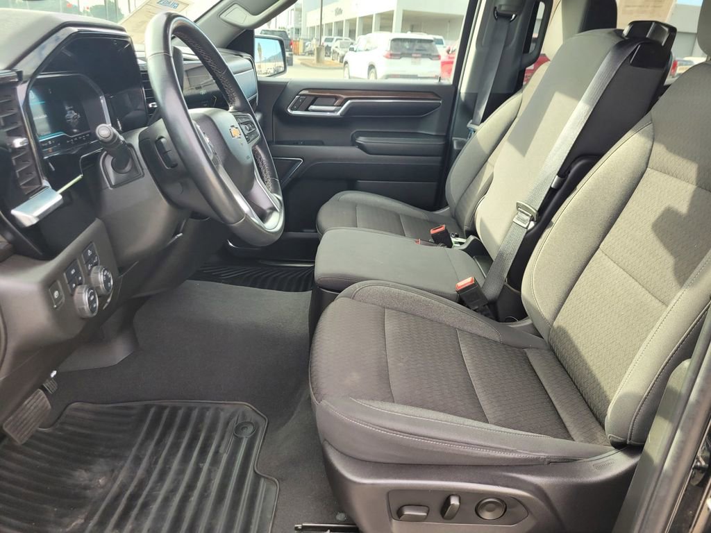 Used 2024 Chevrolet Silverado 1500 LT w/ Protection Package image 15