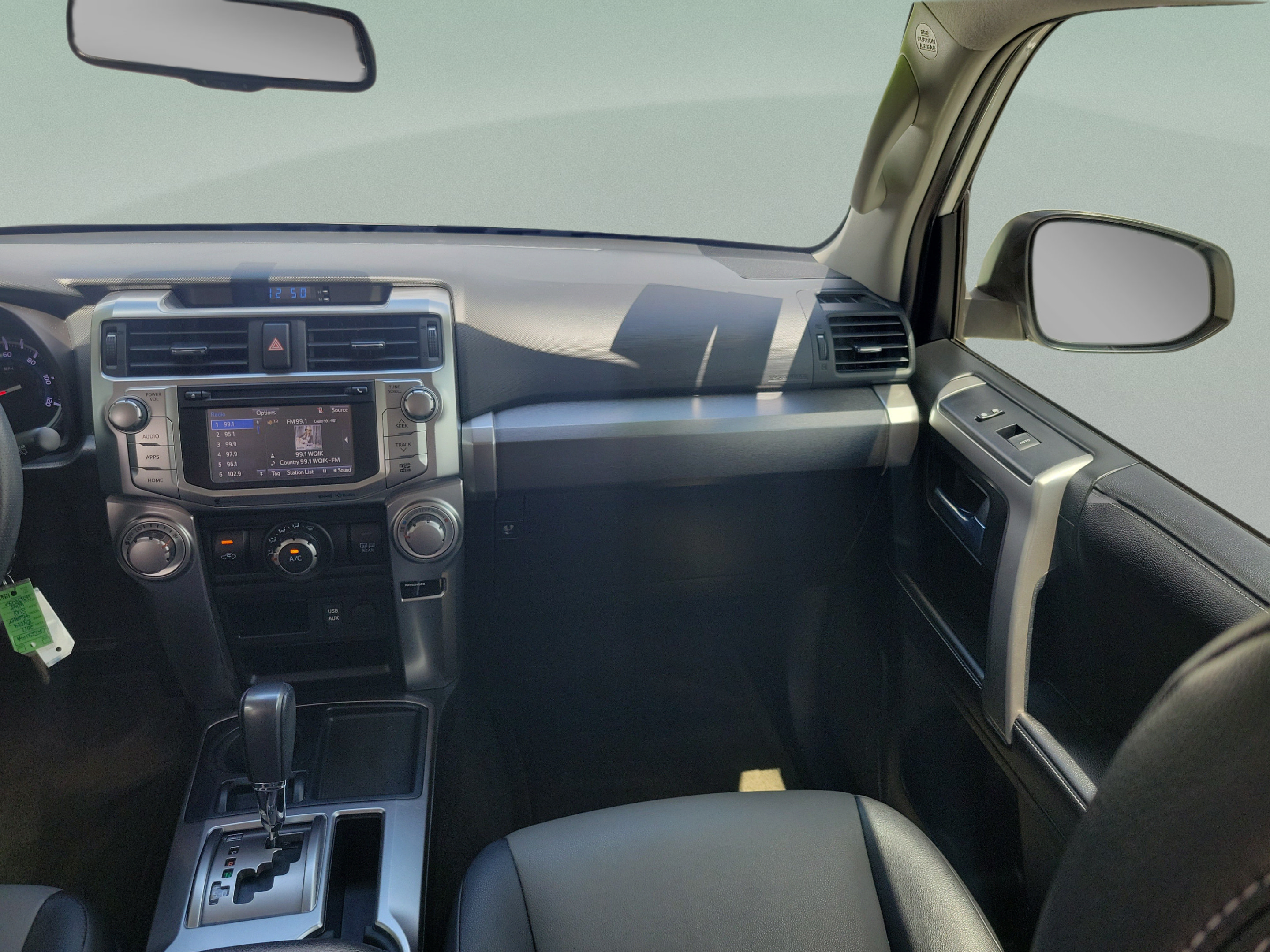 Used 2017 Toyota 4Runner SR5 Premium RWD image 7