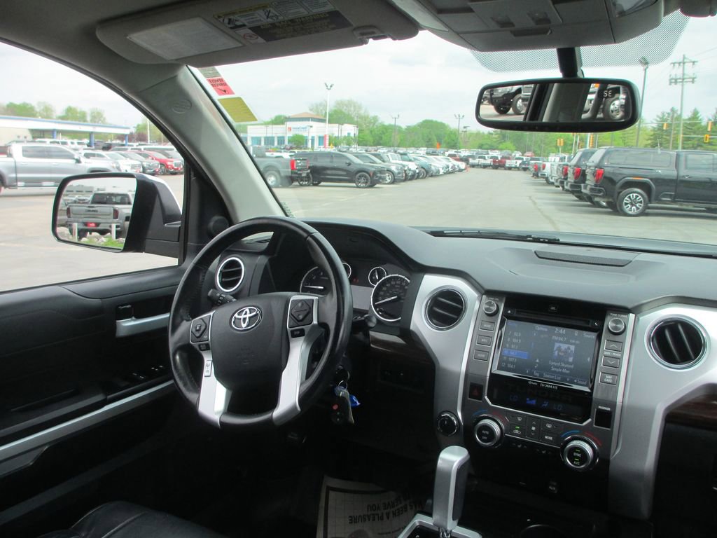 Used 2015 Toyota Tundra Limited w/ Limited Premium Package image 24