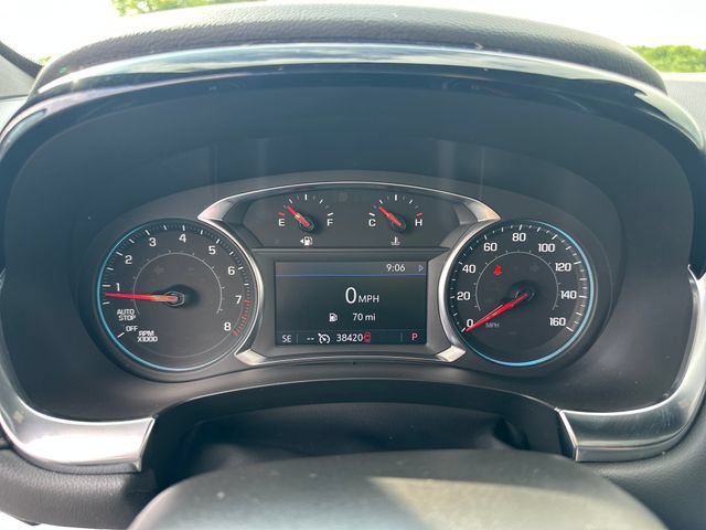 Used 2023 Chevrolet Traverse LT FWD image 18