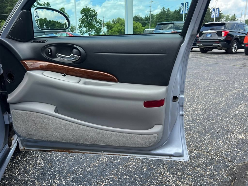 Used 2005 Buick Le Sabre Custom w/ Wheel And Sound Package FWD image 36